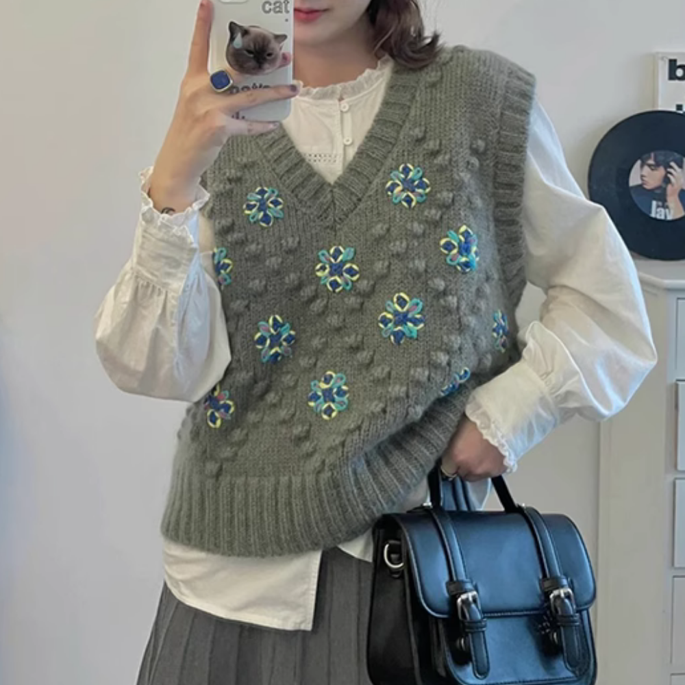 Women's Urban Flower Embroidered Knitted Vest