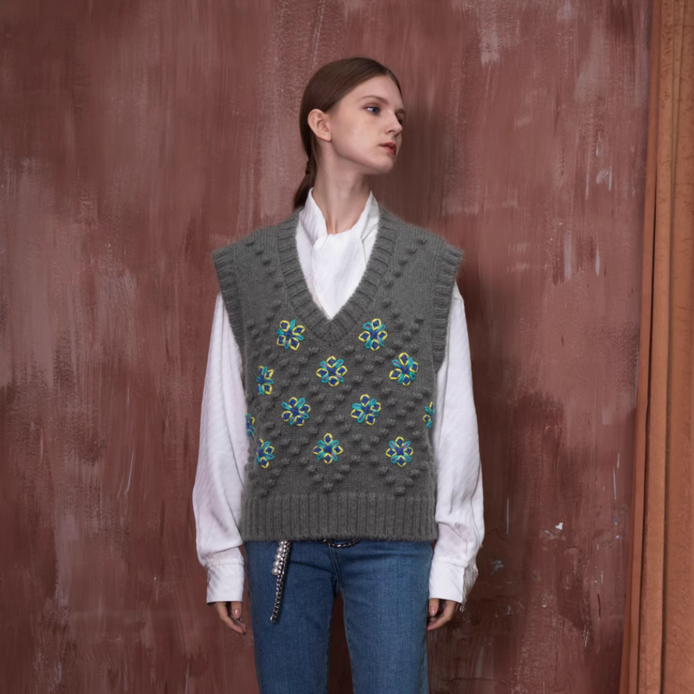 Women's Urban Flower Embroidered Knitted Vest